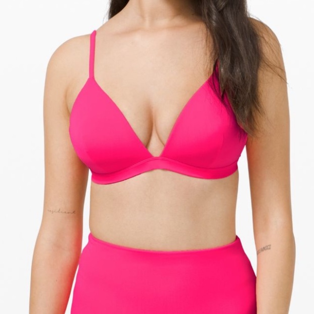 Lululemon Deep Sea Swim Top D cup size 4 NWT